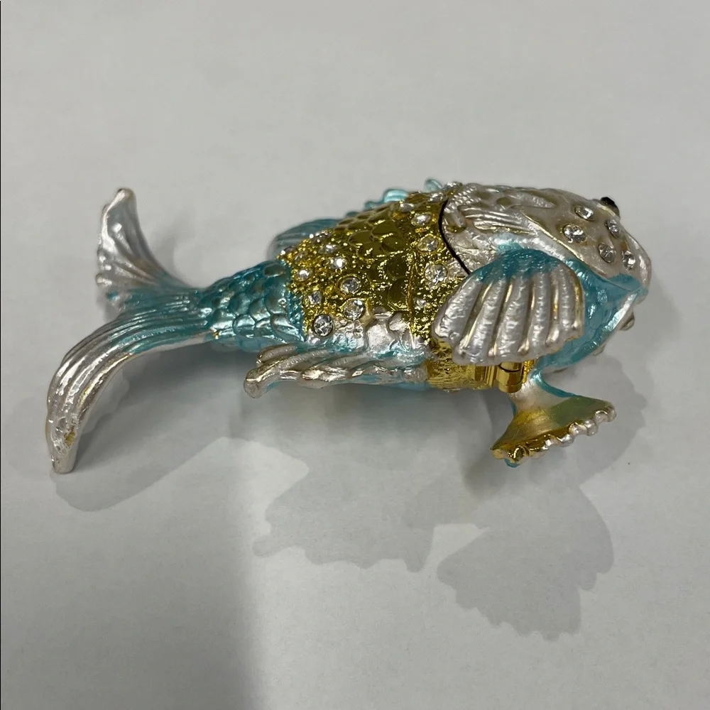 Tropical Fish Hinged Trinket Box Figurine Decorative Ring Jewelry Holder - Picture 4 of 10